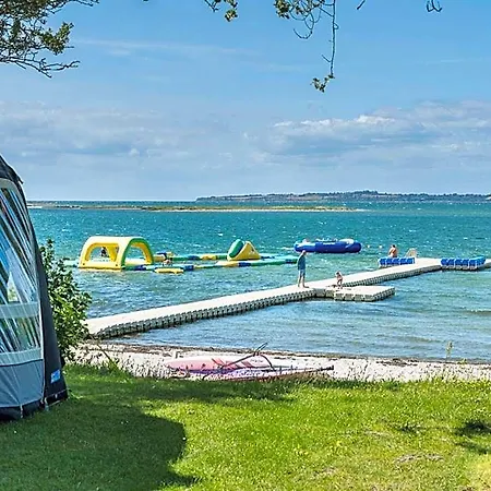 Cozy 6-person In